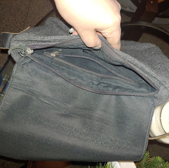 Purse - Picture 3 of 3